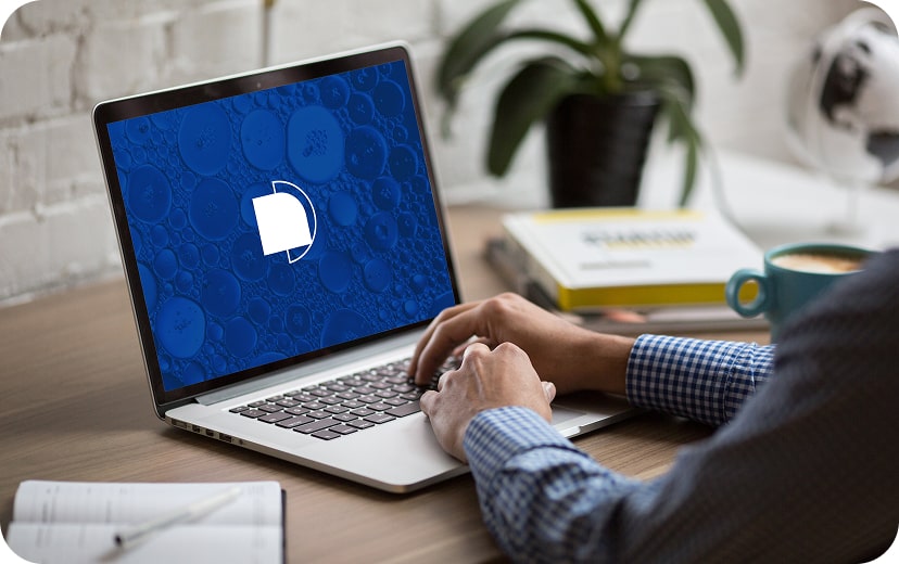 osoba-za-kompjuterom